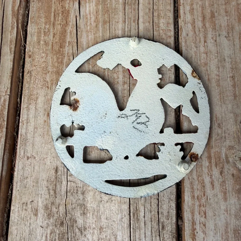 Vtg Painted Cast Iron Rooster Trivet Farmhouse Kitchen Wall Decor 5.5